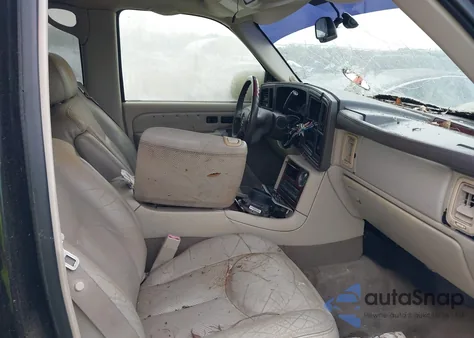 2006 Cadillac Escalade Standard from USA, damaged, VIN 1GYEC63N76R109948